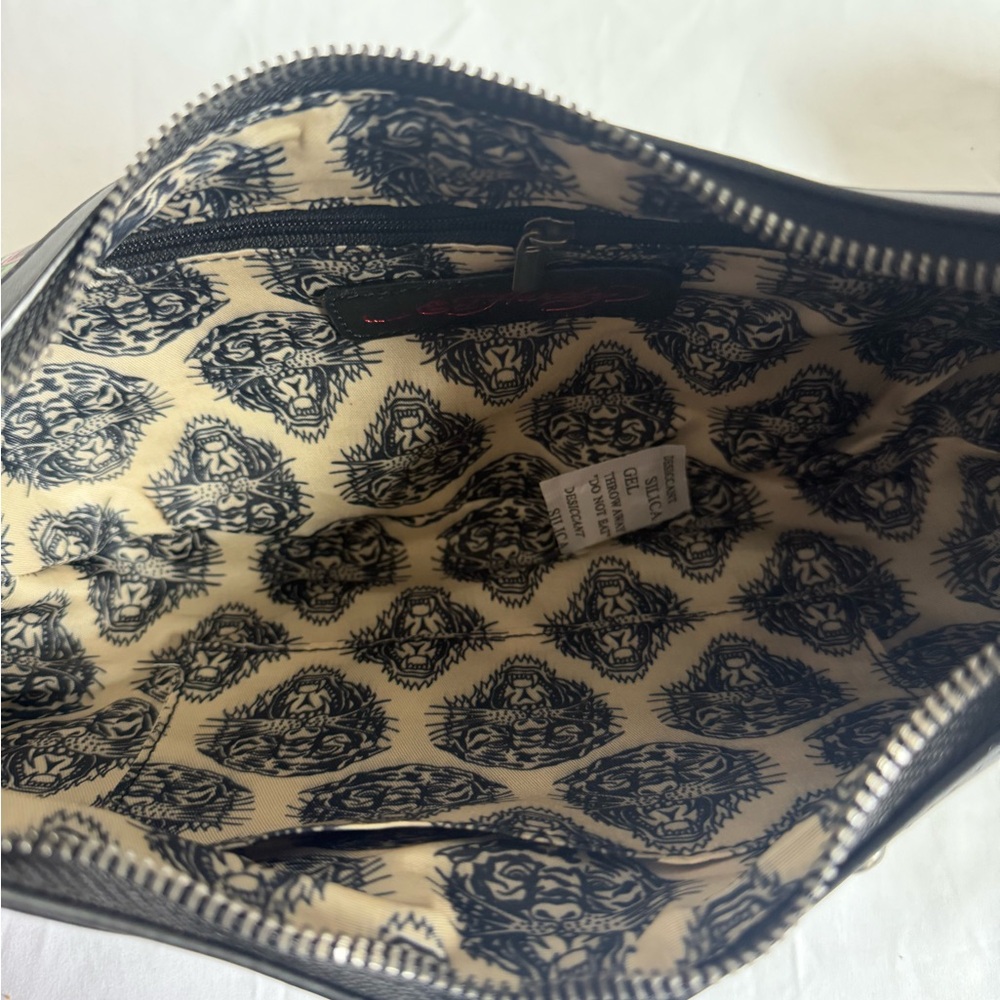 Ed Hardy Black Shoulder Bag with Red Rose & Heart Print - Picture 6 of 11